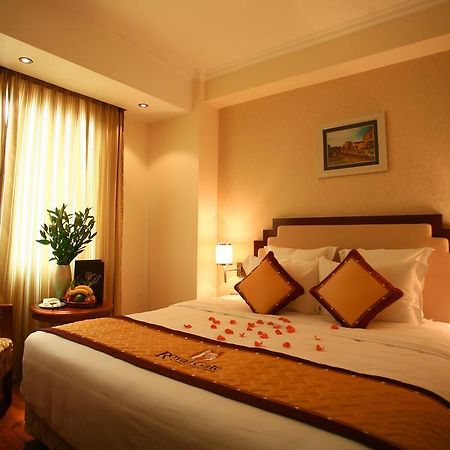 Royal Gate Hotel Ханой Номер фото