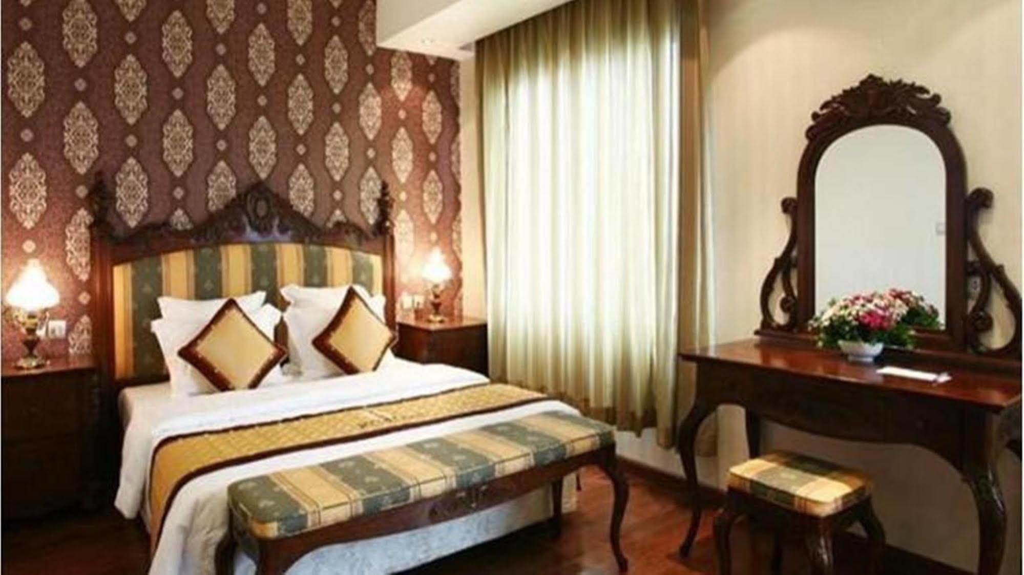 Royal Gate Hotel Ханой Экстерьер фото