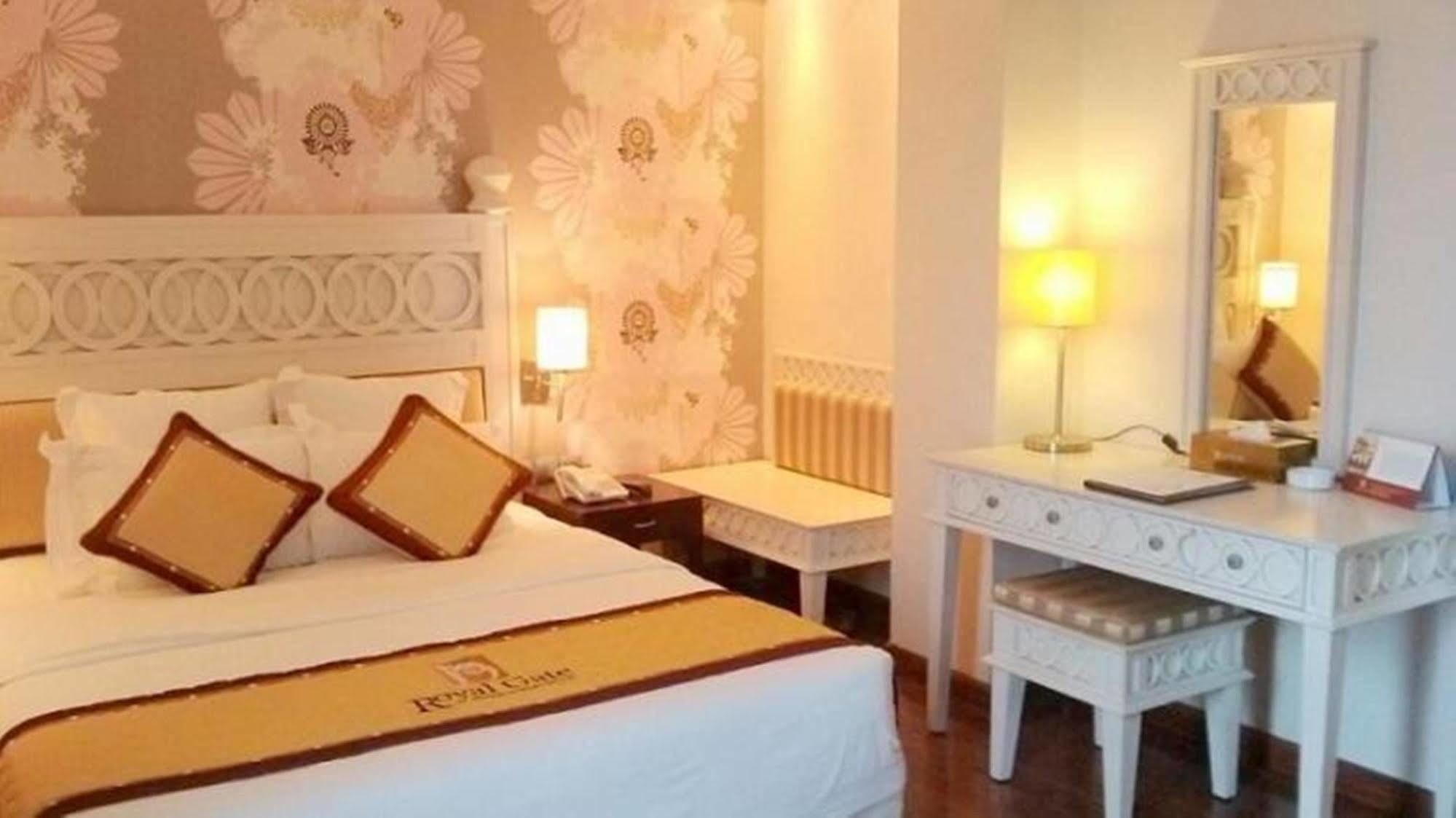 Royal Gate Hotel Ханой Экстерьер фото
