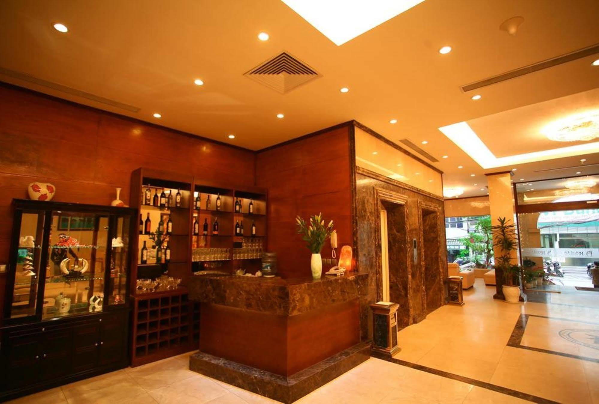 Royal Gate Hotel Ханой Экстерьер фото